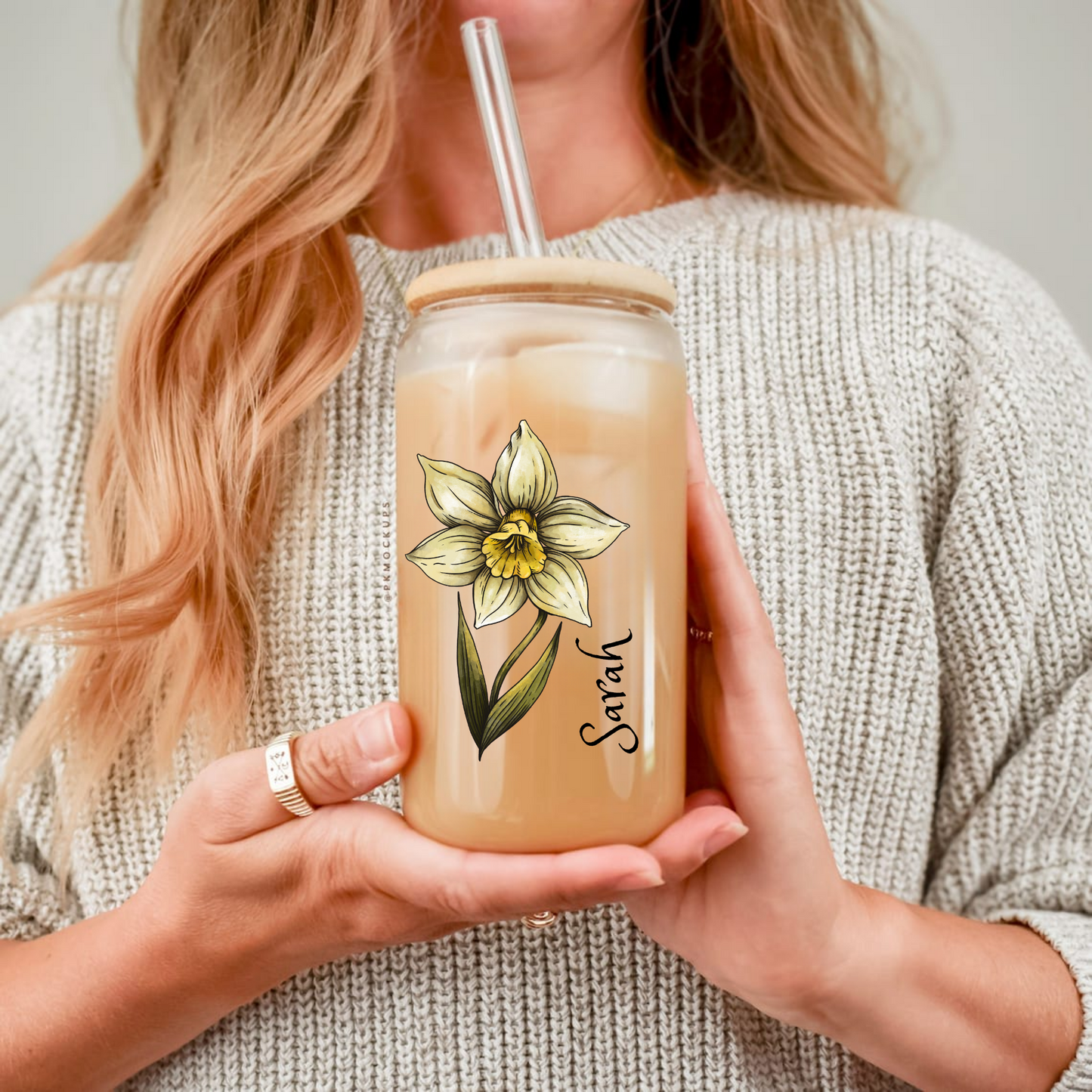 December Birth Flower Sipper, Narcissus Floral Glass, Personalized December Gift, Monthly Flower Sipper, Winter Birthday Cup, 16oz Glass